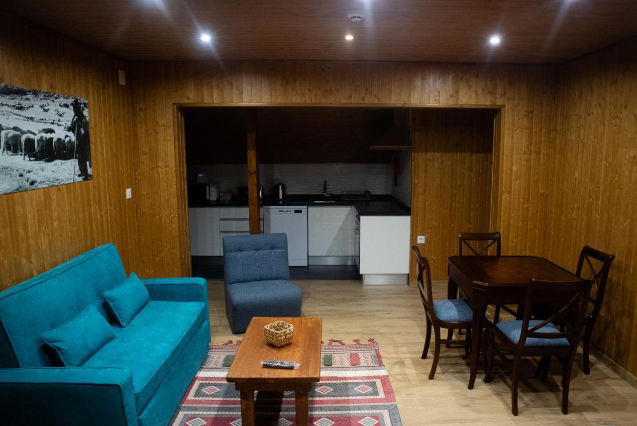 Casal Dos Netos Apartment Penhas da Saúde Exterior foto